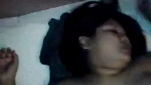 تتمتع الدمية حسن المظهر Adelyn و Eyla Moore بهيمنة مثلية قاسية احلى سكسي بالعالم