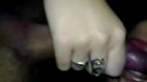 تبدو هوتي Jewelz Blu ذات الشعر الأزرق رائعة مع وجود قضيب ضخم داخل احلى فيلم سكسي صدعها