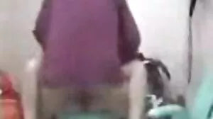 يحصل صدم شقراء رائعة سكسي احلى نيلا جونز في وضع راعية البقر