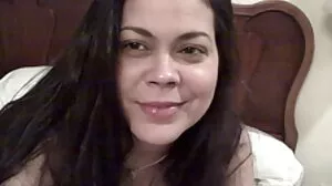 امرأة سمراء احلى فلم سكسي شابة مصغرة Adria Rae اخترقت بشكل جيد في الهواء الطلق