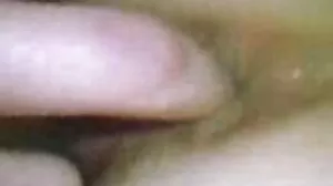 الملاك الحلو ميا إيفانز يمص قضيبه الطويل احلى سكسي امريكي على ركبتيه بشغف